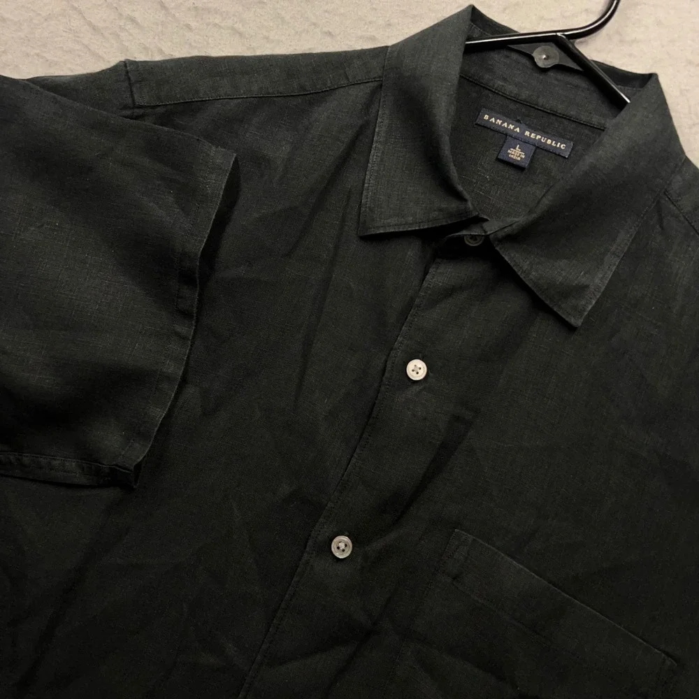 Banana Republic Mens Large Black 100% Linen Short Sleeve Button Down Shirt 2166